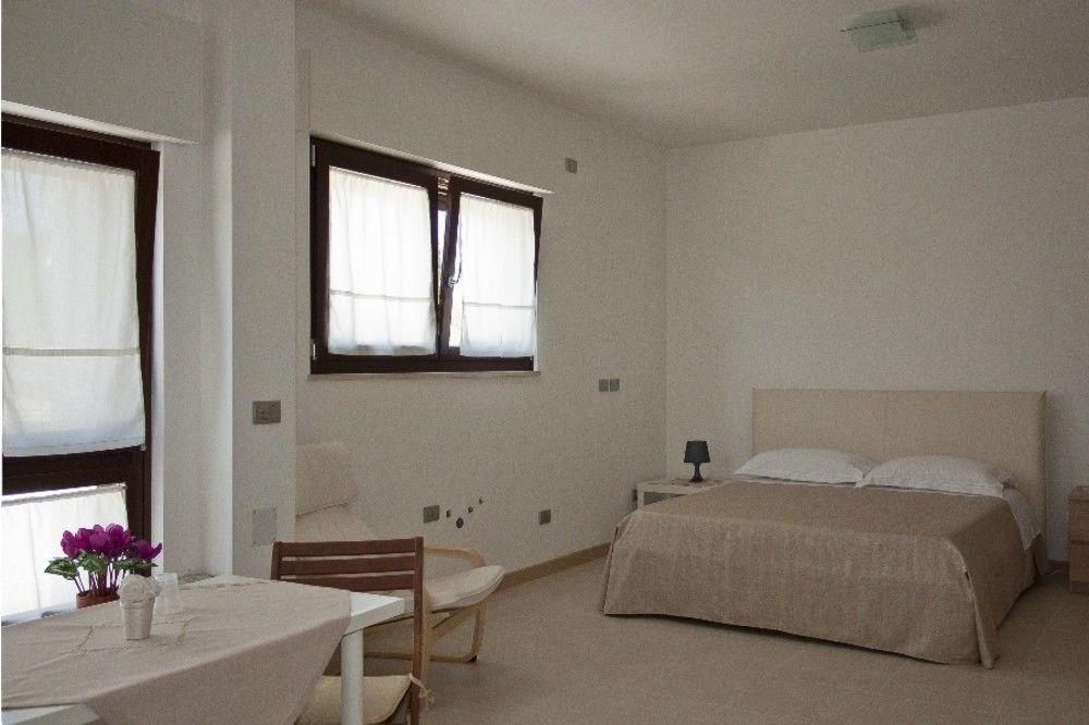 Grotta Cilicia B&B Ночи Экстерьер фото
